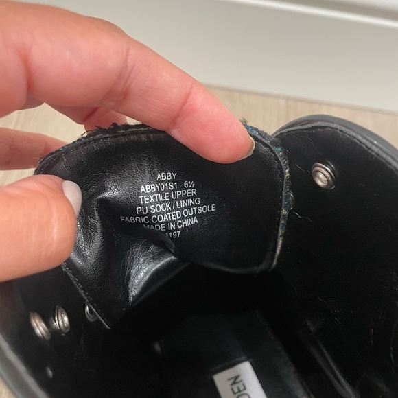 Steve Madden Abby Floral Lace-Up Black Ankle Boots - Picture 8 of 11